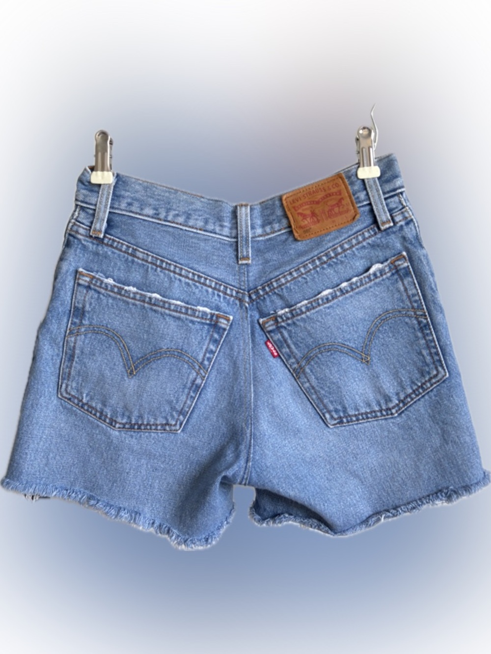 Levi’s 501 Cutoff Shorts W24 Distressed High Rise Frayed Hem Light Wash Denim